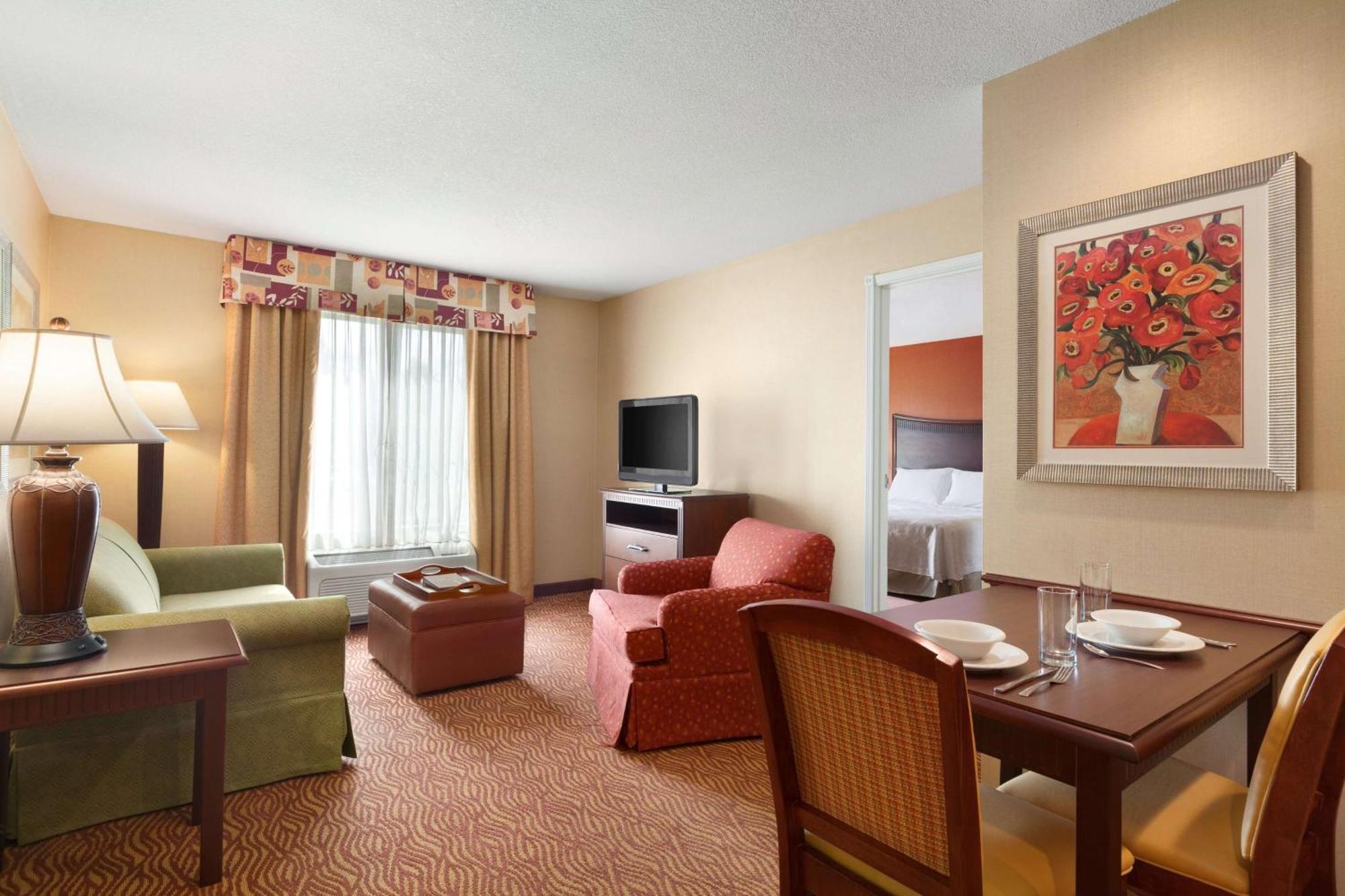 โฮมวู้ด สวีท บาย ฮิลตัน เมดฟอร์ด Hotel ภายนอก รูปภาพ